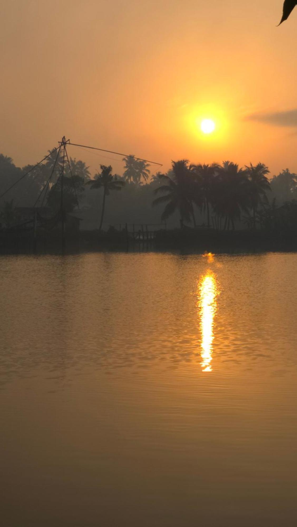 Pradeep'S Backwater Villa Kochi Екстер'єр фото